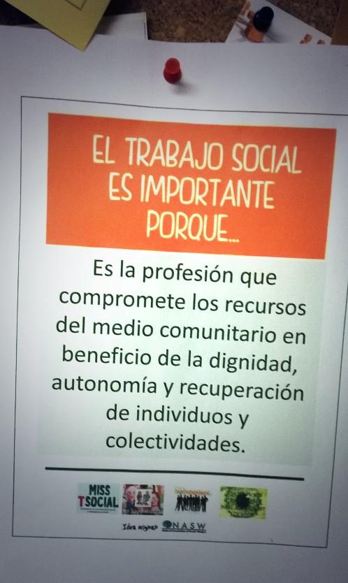 Directamente desde el despacho de un colegiado ¿Cual es tu definición de #TrabajoSocial? #SocialWork #MareaNaranja