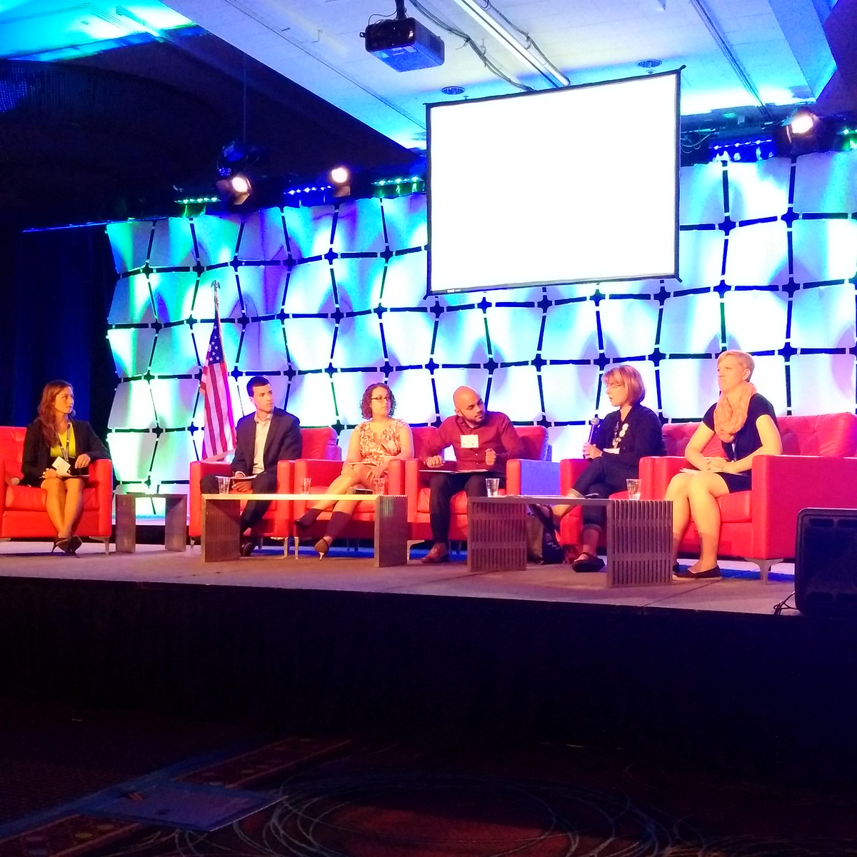 hamilgs's tweet photo. At "Attracting Young Workers to Leadership" at IFPTE convention, modded by GC Teresa Idris. #everymemberisaleader http://t.co/ZKydtzSqHi