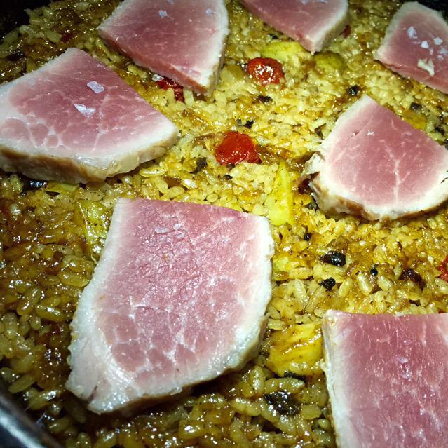 susidiazchef's tweet photo. Increíble el "arroz paseado" que nos dan en @verticalrest #cheftrip con @castro_maca @albertochicote @PacoRoncero http://t.co/XZkvzrVwwz