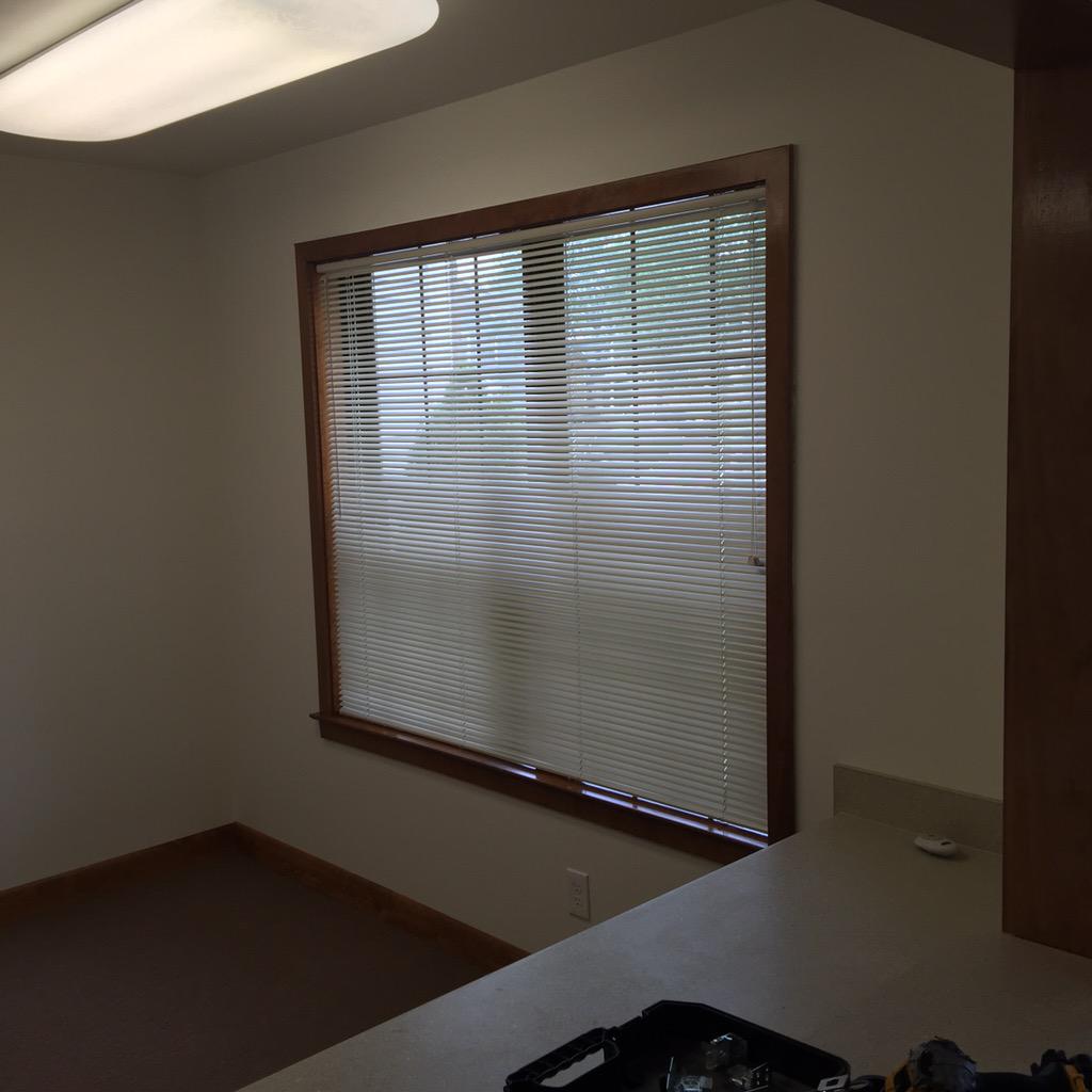 dceilings tweet picture