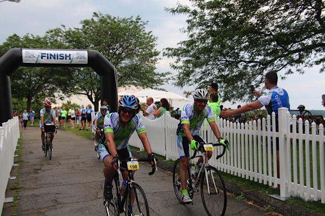 Thank you to the Burlington Coaches for getting all riders across the finish line safe, sound &amp; smiling. #JDRFRide