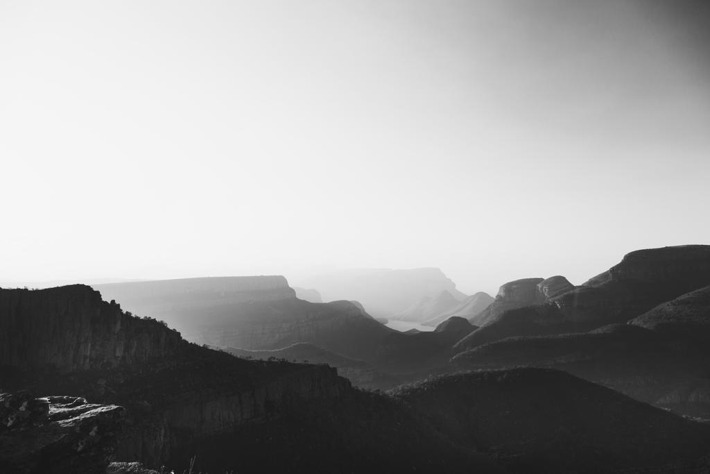 tim_batch's tweet image. Blyde river Canyon. This place blew my mind! #blackandwhite @Canon_SA your gear is phenomenal.