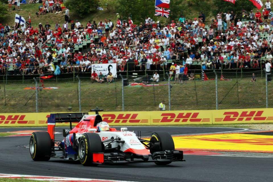 ManorRacingFans's tweet photo. @WillStevens_ at the #HungarianGP:
#WS28 #JB17 #RacingForJules
(๐ท: @ManorF1Team / https://t.co/reMT0OfFwU) http://t.co/LLIWNMbByd
