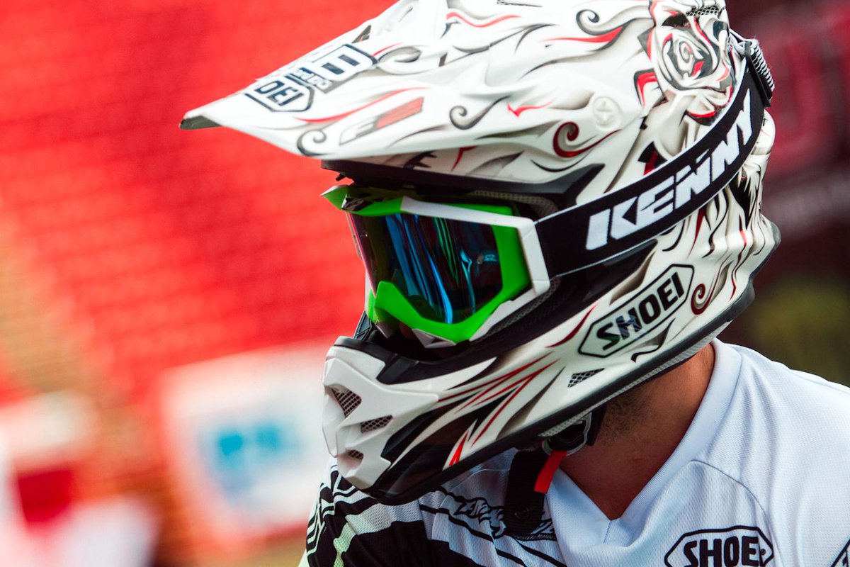remibizouard's tweet photo. Encore une belle photo du dernier @XpilotsFMX // 📷 ▶ @dagsom!  #f2design @shoeihelmetsusa  #fmx #freestyle #motocross http://t.co/jhjkeHlqAK
