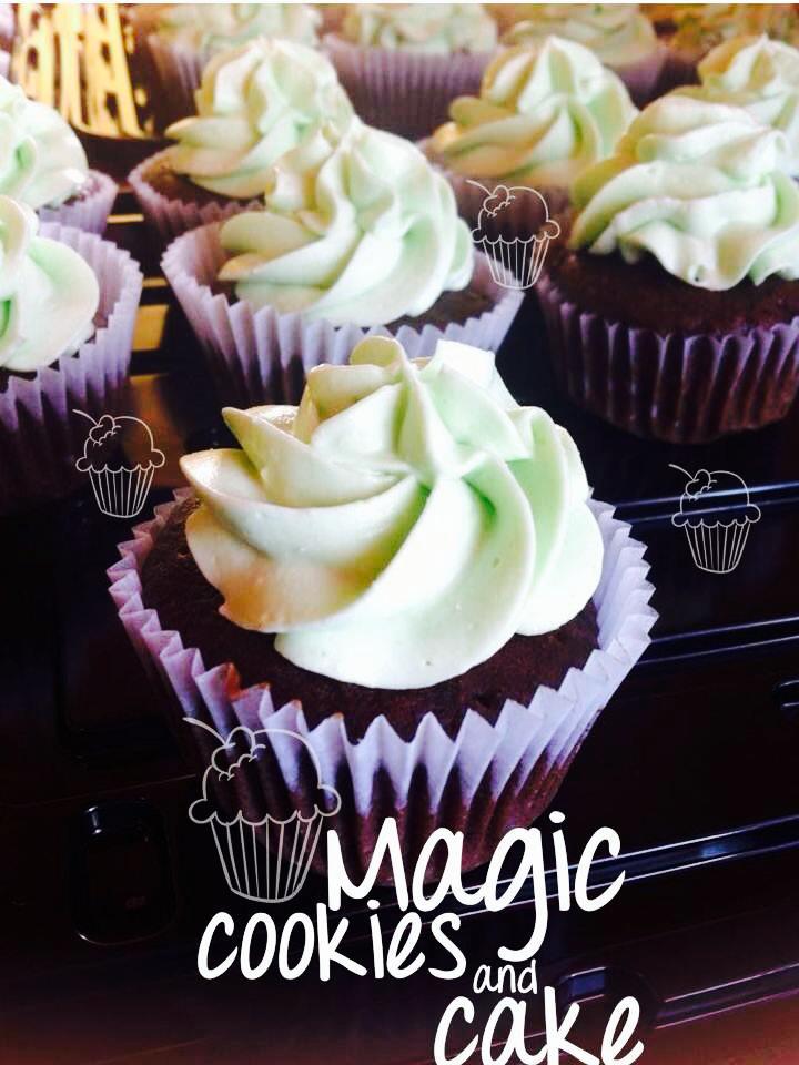 bymiriamcantero's tweet photo. Bonito día people! Tus ideas hechas realidad, CUPCAKES 100% personalizados a tu gusto, @En_BenitoJ http://t.co/CSh1nvprXt