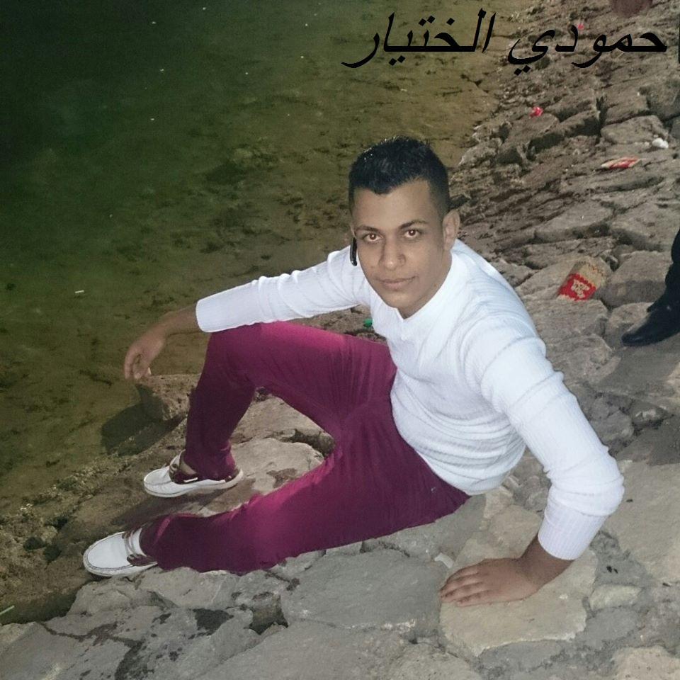 ثكل لتبيع خشمك نزله بالكآع.. تره العآكول ما يكبر عله الياس غرورك.ضحكتك.ثكلك.معآنيك :-عله روحك هذني مو عله إلنآإس