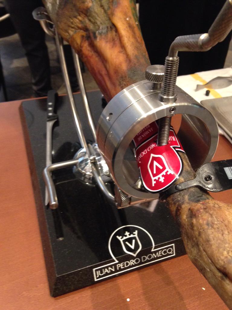 OlivierBATEL's tweet photo. Great training today with new customers in London, 100% pure iberico ham @JulienT_uk @jamonesjpd @ClassicFineFood http://t.co/sTFIdvXeL2