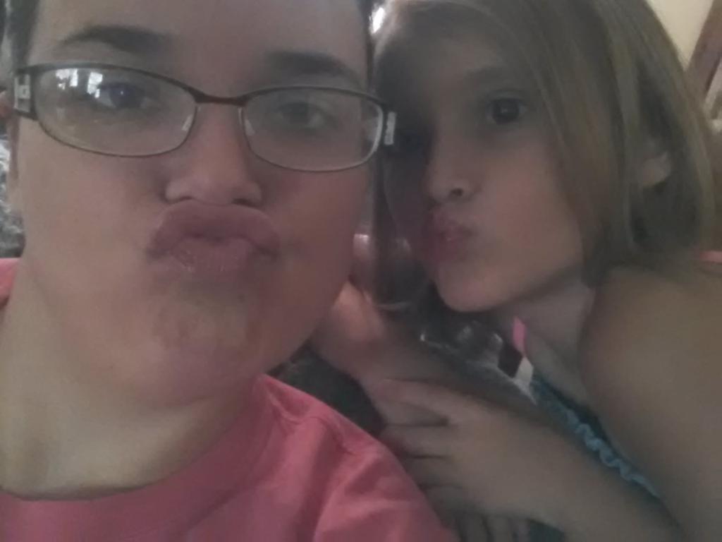 fandsluvr's tweet photo. @hustlehard804 mother daughter style http://t.co/WVcNhUfV99