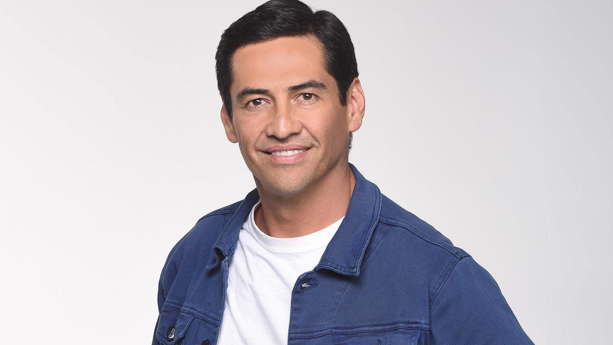 .<a href="/Gabriel_Porras/">Gabriel Porras</a> regresa en la súper producción de Telemundo Bajo El Mismo Cielo -bit.ly/1JLOJal <a href="/TelemundoPR/">TelemundoPR</a>