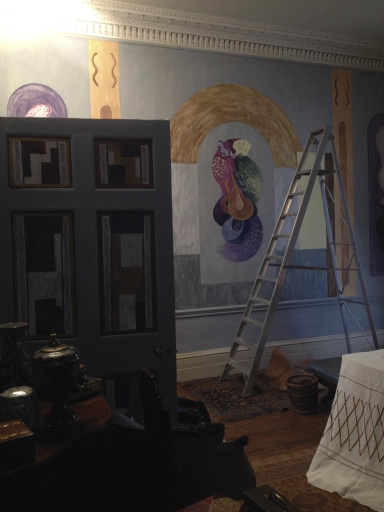 CraftworkP's tweet image. Stunning artwork/murals recreated by Craftwork team with the help of @cosmo_sarson for @BBCTwo #LifeInSquares