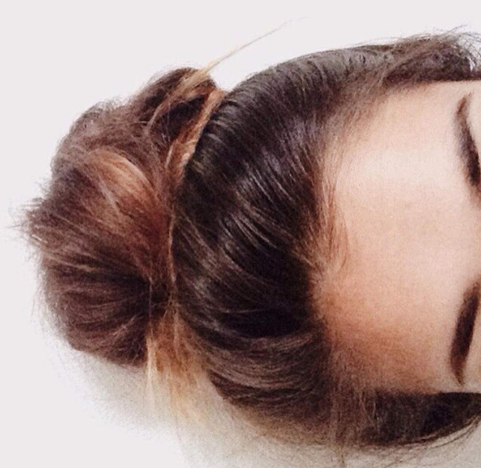 hellobettyuk's tweet photo. Topknot #vibes http://t.co/hjAbOKNI73