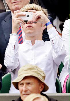 NarryMyDream's tweet image. ME WHEN I SAW THIS PIC

#MTVHottest One Direction