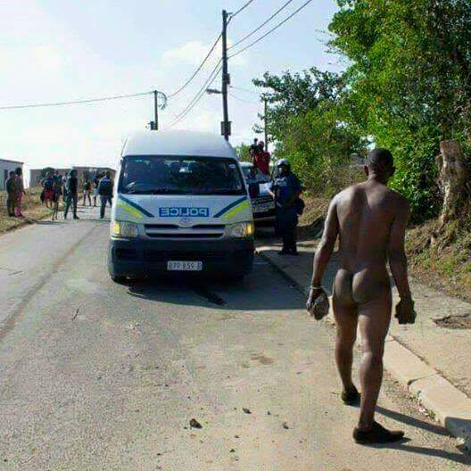 Bigmike111's tweet photo. #IfAfricaWasABar http://t.co/O3kbjCXPtv