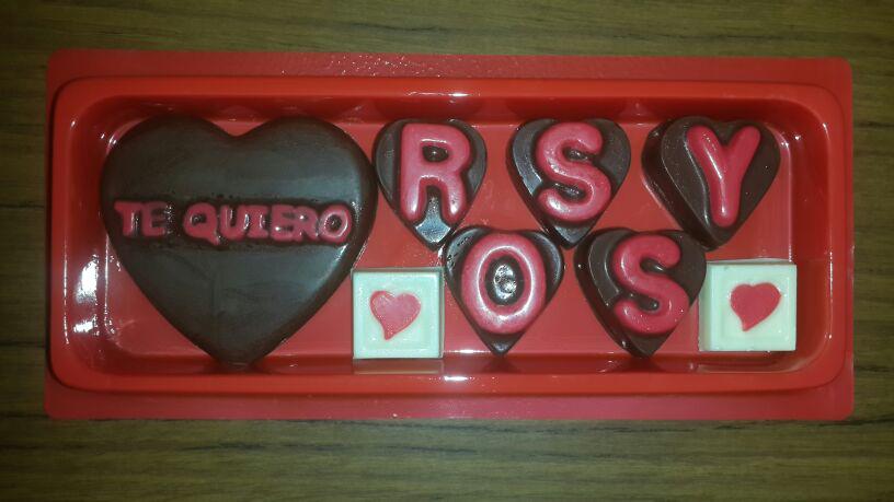 ChokoMagicEc's tweet photo. #LunesDeGanarSeguidores RT si te gusta el chocolate :) @DonDatosEc @MercadoLibreEc @Clasificados_e @NEGOCIAEC http://t.co/Ypw5M7H72v