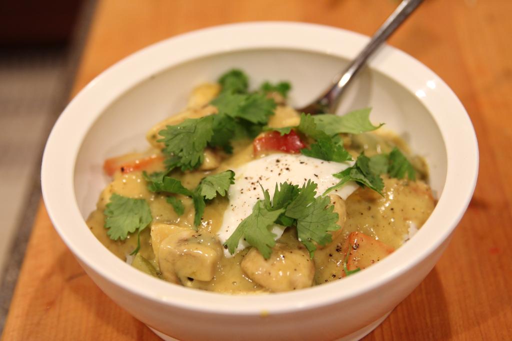 TW Pornstars Roxy Raye. Twitter. The sous vide curry chicken turned out great! So much yum. 2