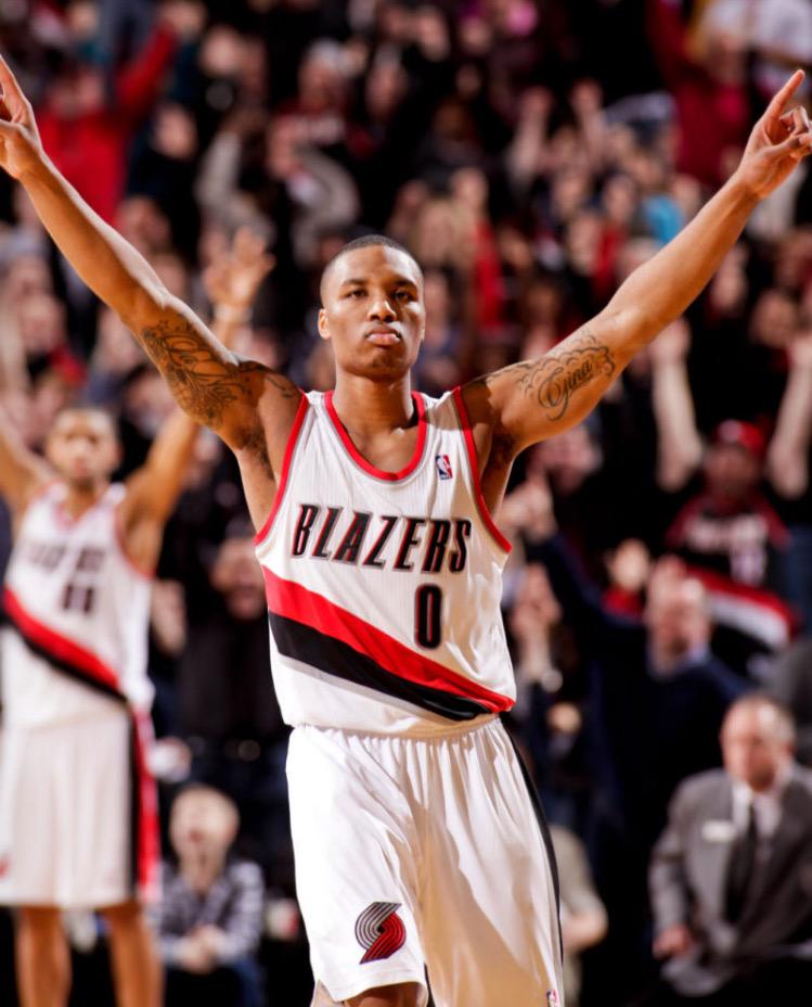 NBABattles__'s tweet photo. Best NBA Point Guard: Round of 32 
RT- Damian Lillard (7)
FAV- Marcus Smart (26) http://t.co/DtXSKNsP2T