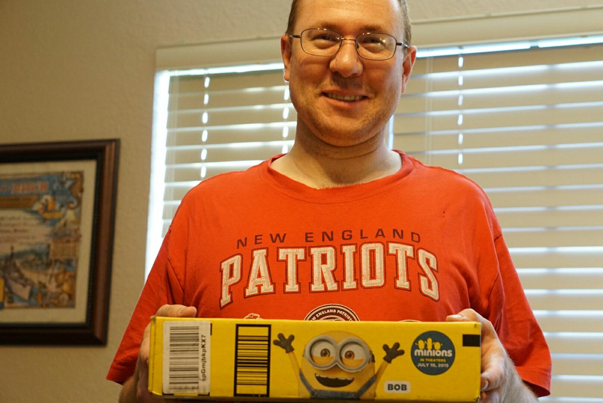TheCubCaretaker's tweet photo. My boyfriend with his minions box #minionsboxes http://t.co/IGNg39VotS