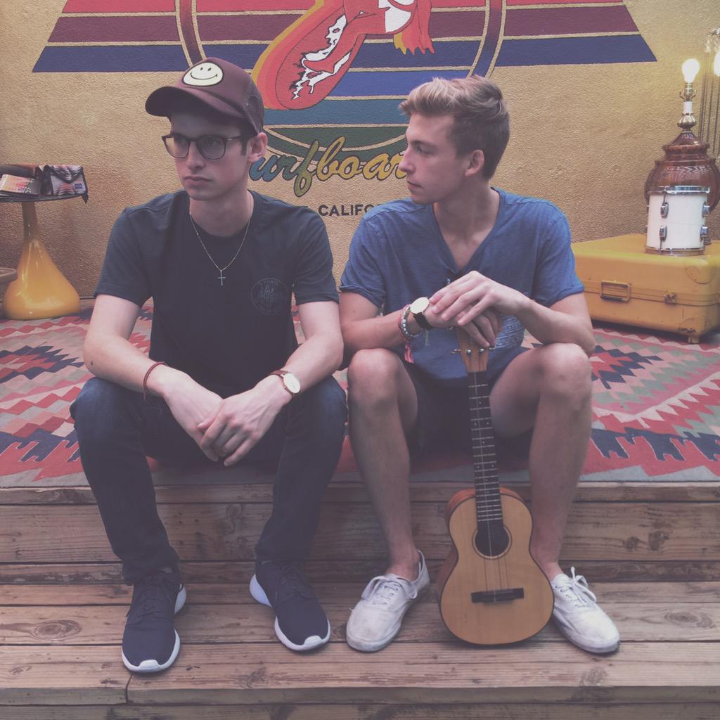 taylorbaxter's tweet image. Toey has gone Cali