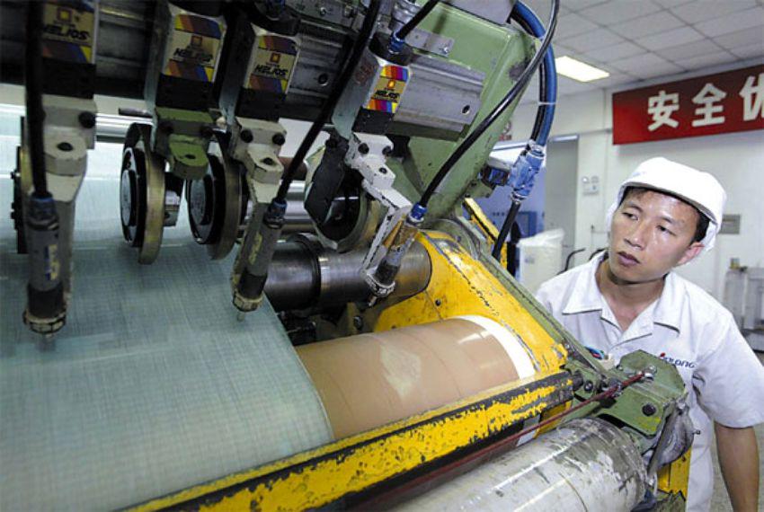TheOnion's tweet image. Chinese Factory Worker Can't Believe The Shit He Makes For Americans onion.com/1KuwJEk