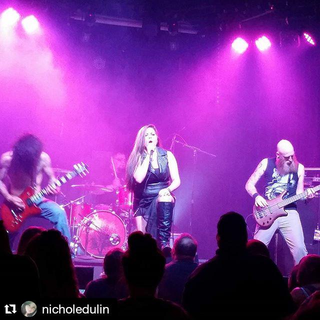 redangeltheory's tweet photo. Awesome shot from our show @curtainclub with @Adakain on Friday. Thanks everyone! #RedAngelTheory #femalevocalist http://t.co/8r36bQX1PB