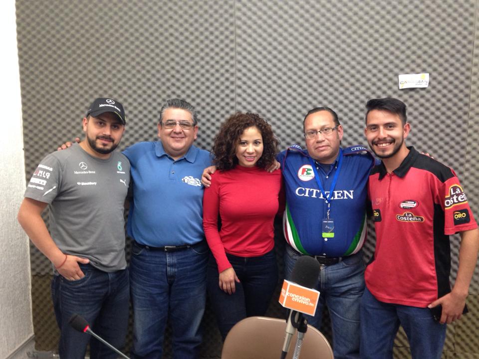 speedfndsradio's tweet photo. Staff de #Speedfriendsradio @billyracer10 @maryjuapar @EduardoVH13C30 @JCF113 http://t.co/o4iIhYZ9xU