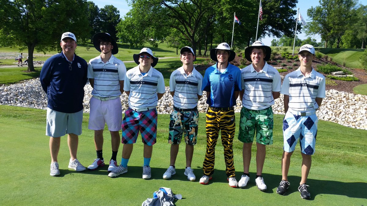 TBHSBoysGolf's tweet image. Another Flashback: Troy Scramble 2015. The two best dressed teams: St. Charles &amp;amp; Troy #FunTradition @pirategolfcoach