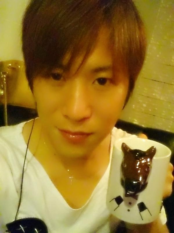 kataseharu's tweet photo. 今日、お土産でこれもらったぁー❗(笑)😁

なんか、親近感。

うーん。

なんだろー。

うーん。

クリソツ❗

ってうるせー。(笑)😁 http://t.co/QznhWVYHfc