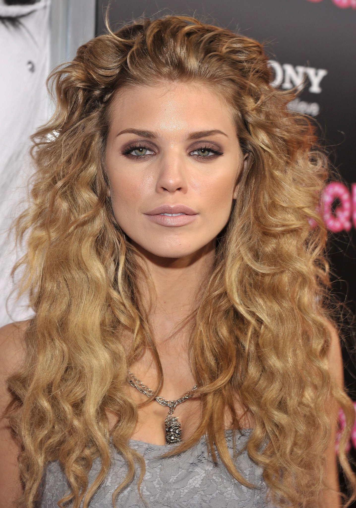 Happy Birthday to AnnaLynne McCord, who turns 28 today! 