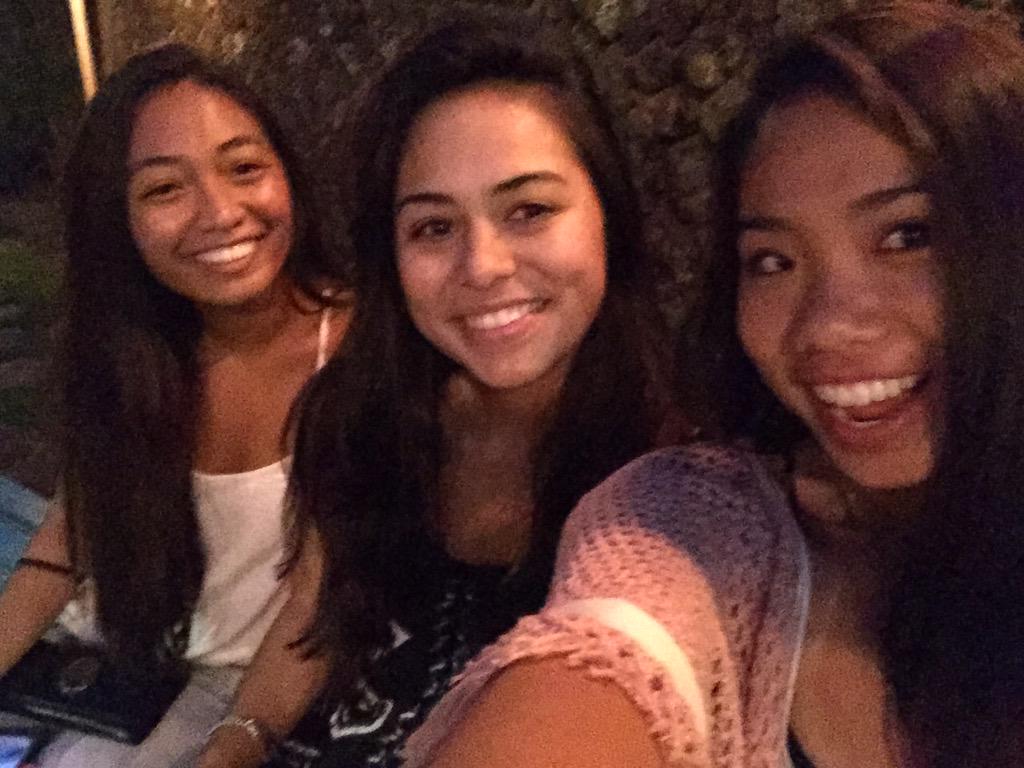 kianakca's tweet photo. Love these girls till the death of me, glad we could all be together 👯💜 #sisters #bestfriendsforforever http://t.co/lMKFjRUBAo