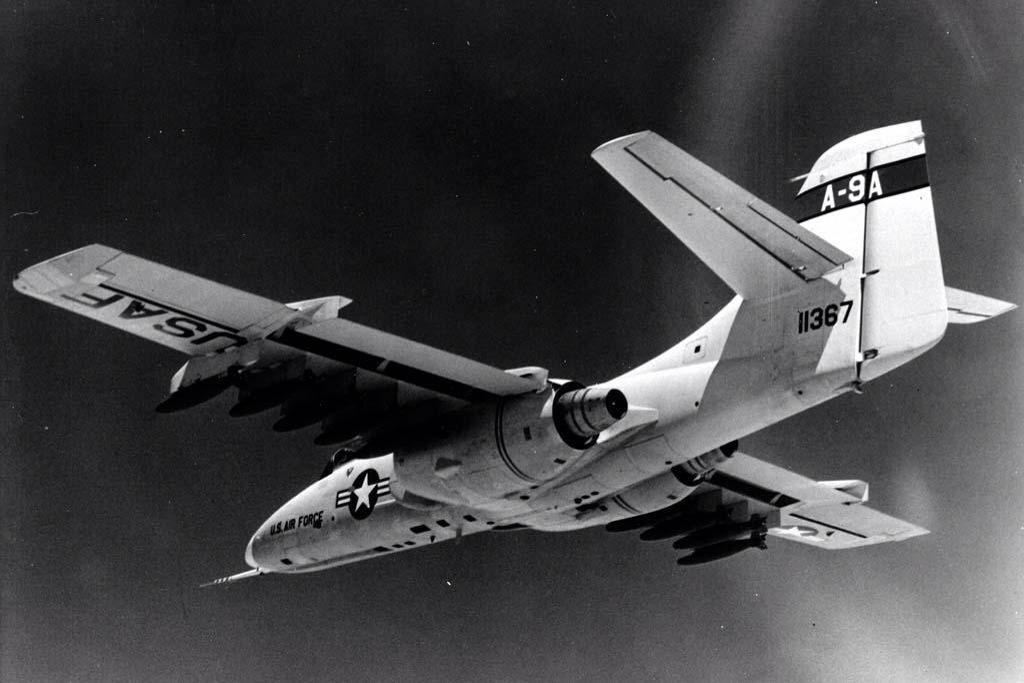 طائرة الهجوم الأرضى الملغاة Northrop YA-9 CKA2_uXWEAEf5FA