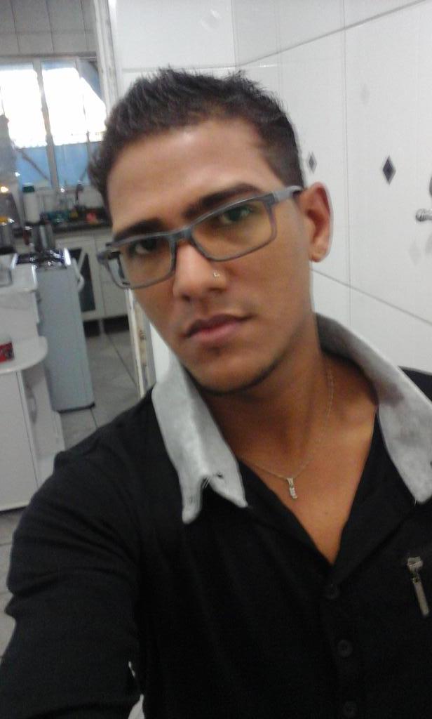 R81Rodrigo tweet picture