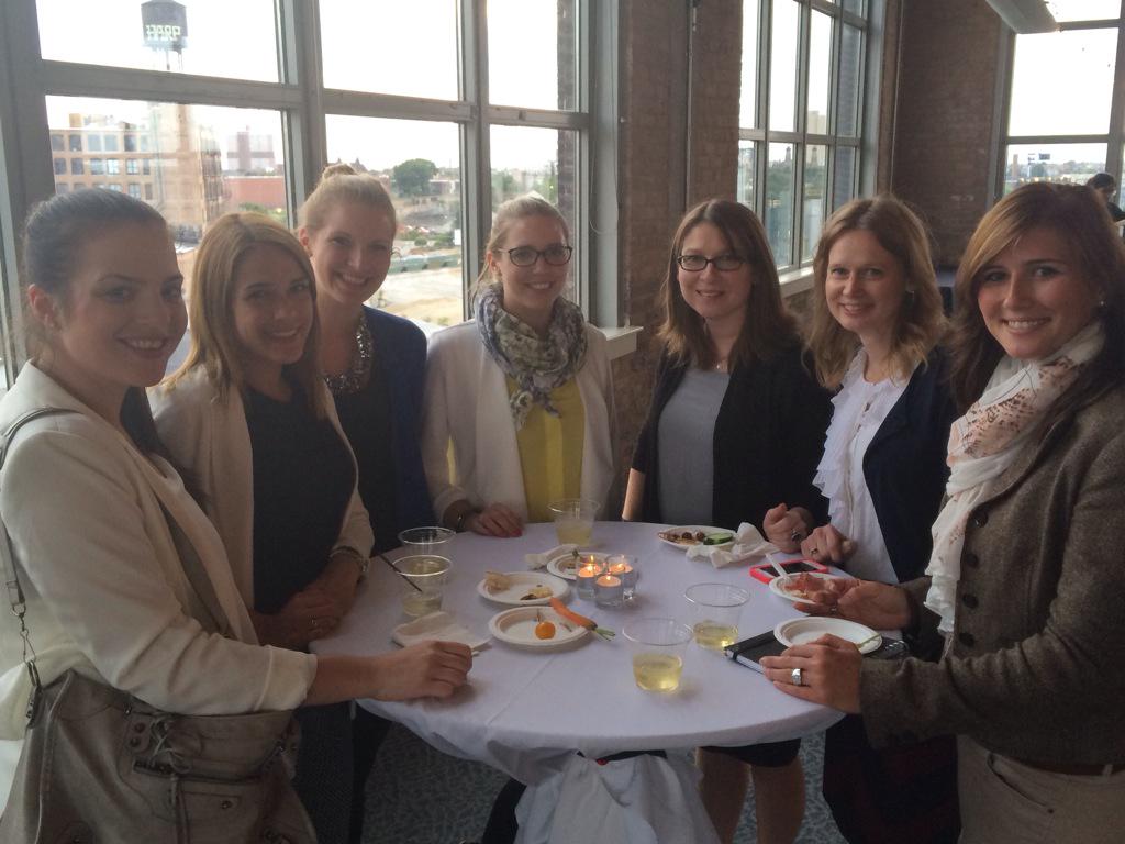Generalspeaks's tweet photo. @LittleGemsUSA @LisaSchlote @LottiLo @SFranke88 @johste1205 @Steffi_Kir #venturebits #wow who run the world? #girls! http://t.co/GefC3mLcv2