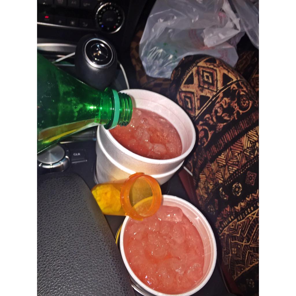 OG_Blanco's tweet photo. #56NightsCrazy #CodeineCowGirl #BitchWeStayWithAPlug 🔌🔌🔌💜🍼 http://t.co/ZkAQ80G20Z