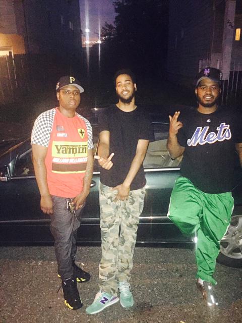RubberBand_Kay's tweet photo. We Dnt follow the rules #ripfendi http://t.co/TBxgKg6BBh