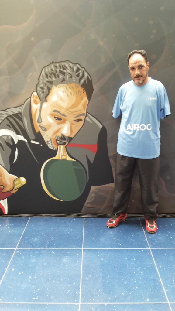 فى سنغافورة