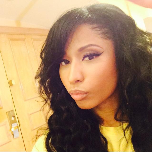 Open up to me that's all you gotta do👄