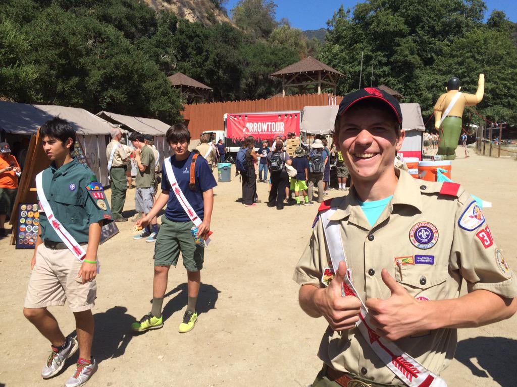 TaTanka_488's tweet photo. Thanks for coming out to visit @ArrowTour ! See you soon at NOAC #OA100 @oabsa @oawest http://t.co/oFl6rBRl0y