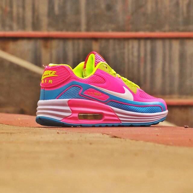 Nike air max premium, sz:37-40 idr 285rb freebox<3 <a href="/Fashion_Cewek/">Cek My Following ;)</a>