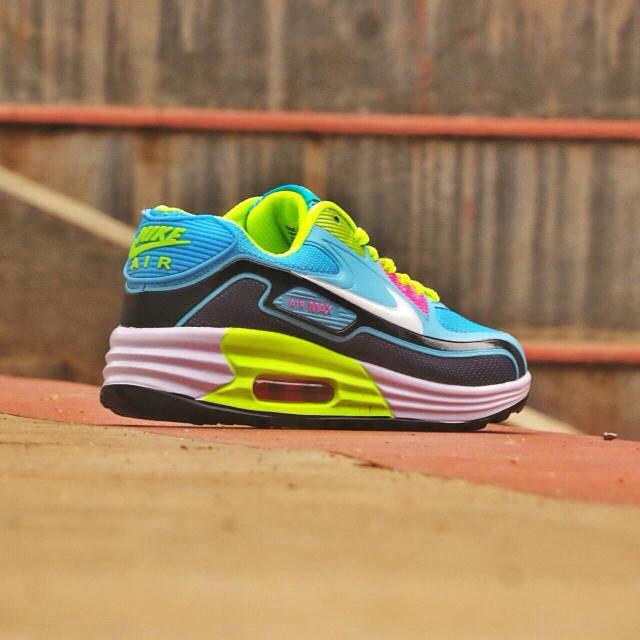 Nike air max premium, sz:37-40 idr 285rb freebox<3 <a href="/Fashion_Cewek/">Cek My Following ;)</a>