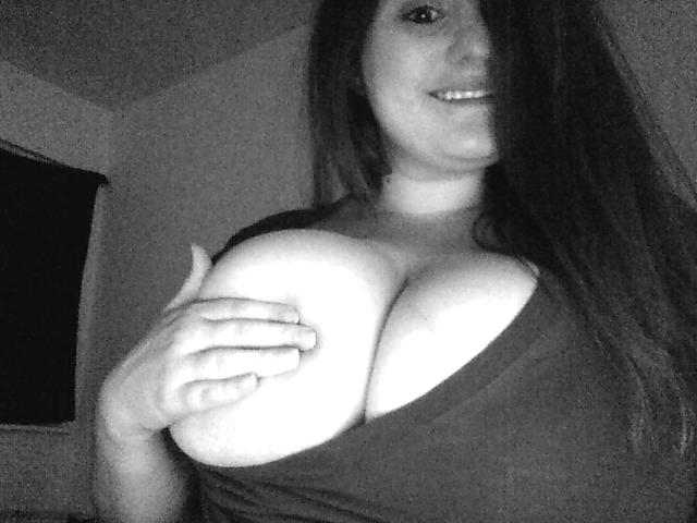 Night : ) http://t.co/rrcfGK4493