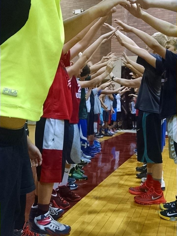 WillametteMBB's tweet photo. #TheTunnel to All Star game at #ProHoop http://t.co/z6xVoBtk3z