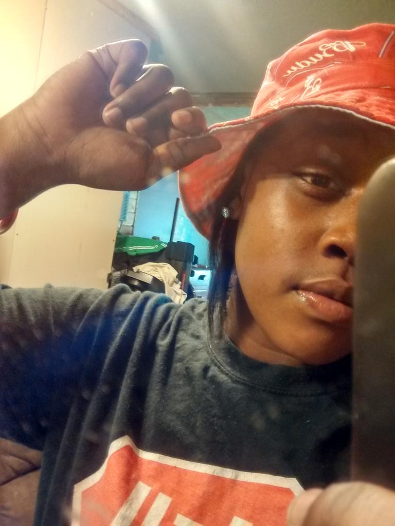 c39f2abfdbe3432's tweet photo. Can't lie I'm sexy asf 😍😍😂😎💕💕 http://t.co/SvuL7AyTtz
