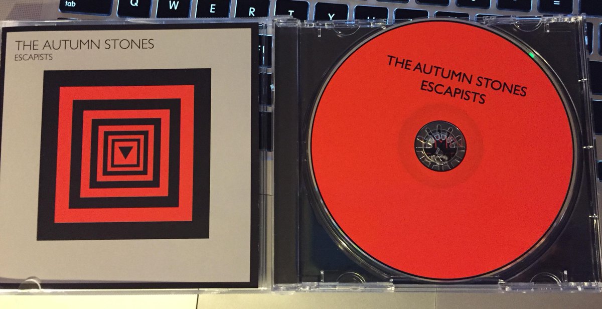 hugeshark's tweet image. Oooh. Look what I have!
See the way they shine, indeed.

@ciaranmegahey
@TheAutumnStones
