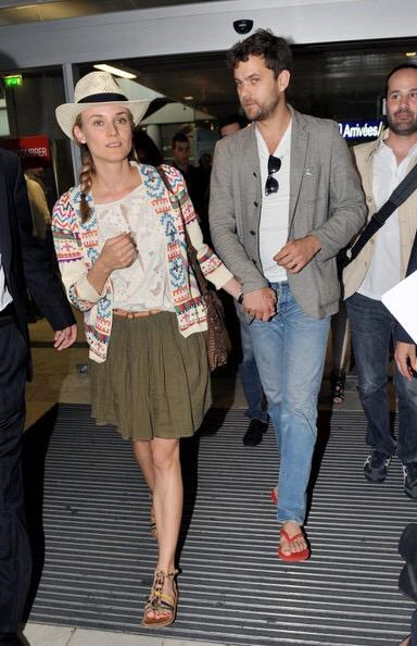 I wanna wish a happy 39th birthday 2 Diane Kruger. I hope she has fun with her boyfriend Joshua Jackson. 