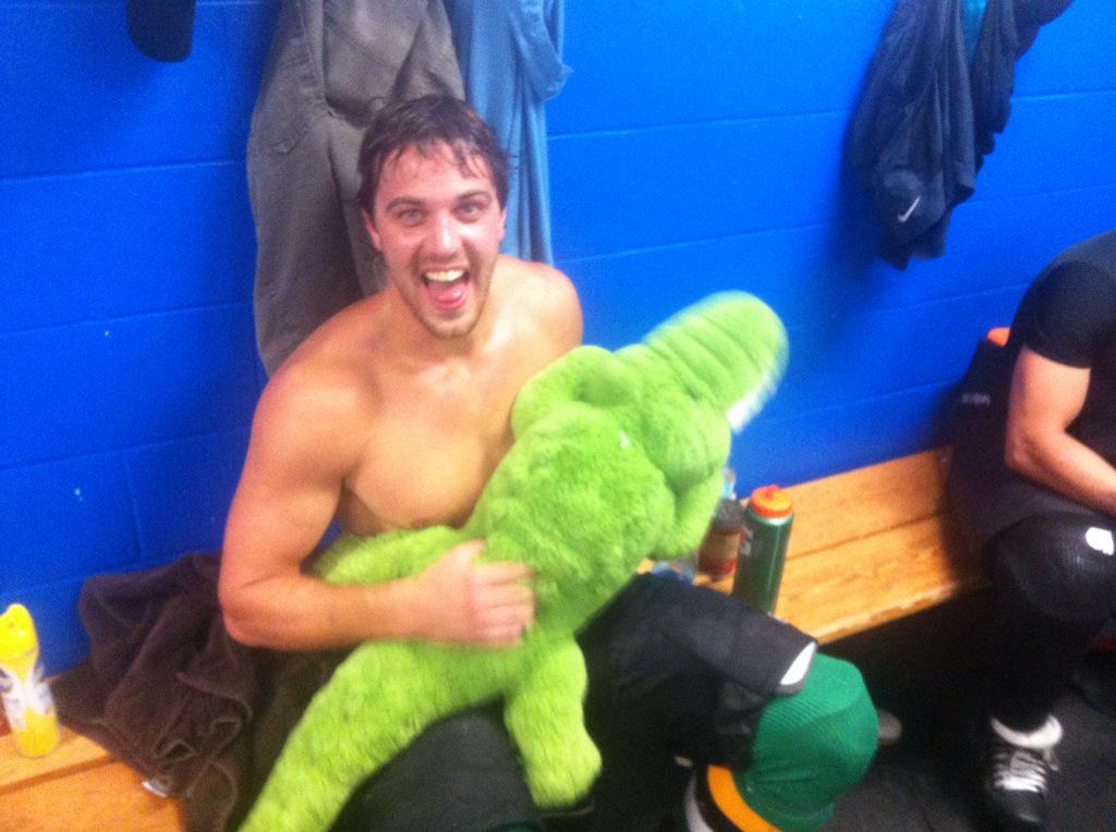 GatorHockey tweet picture