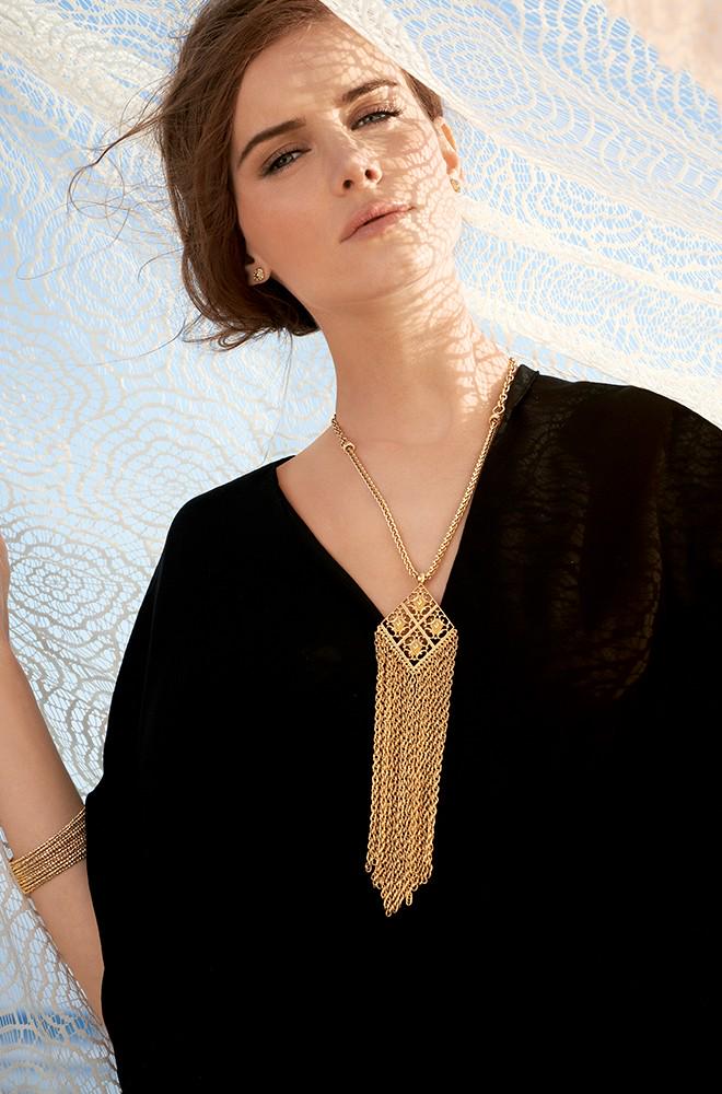 ModaLusso's tweet image. Buy any item in our store and get a free piece of jewelry! Limited time offer! Just visit  buff.ly/1CI6ZE8