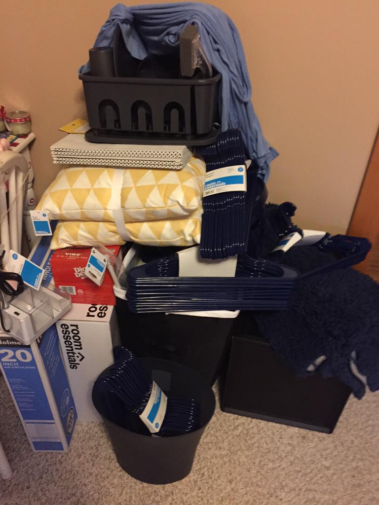 sadieshreds's tweet photo. College, here I come! @MariettaCollege #freshman2015 http://t.co/cyJwE85Euh