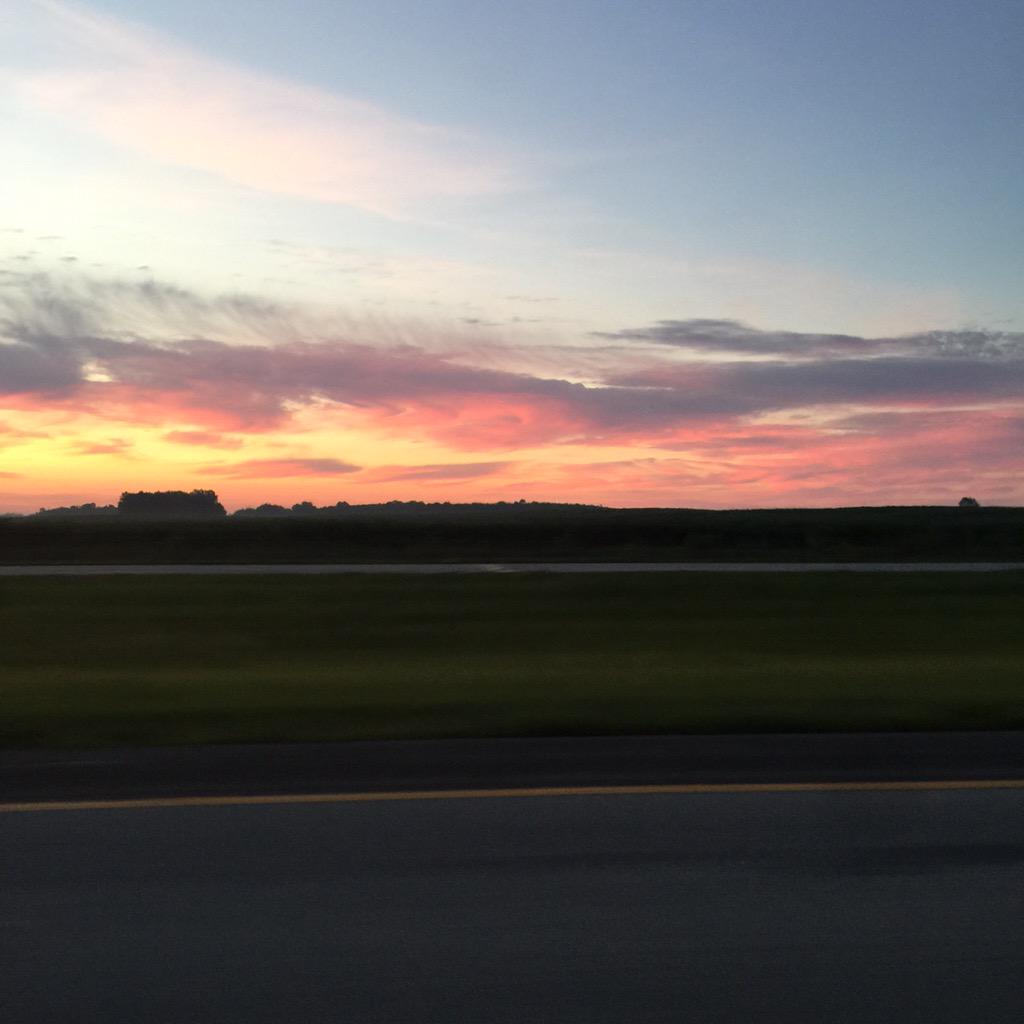 indyrs2's tweet photo. @BrianWilkes59wx http://t.co/qOHI3GPKCp