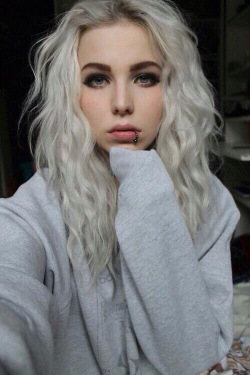 Norththings's tweet image. Her hair is goals