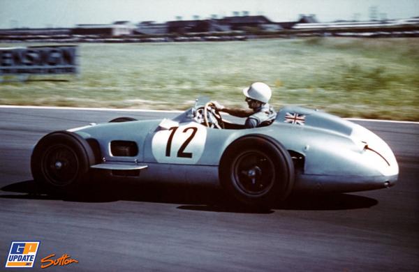 FansMotorsport's tweet photo. On this day 60 years ago Sir Stirling Moss claimed his first #F1 victory at Aintree, leading a Mercedes 1-2-3-4 http://t.co/9WPRdMGkgb